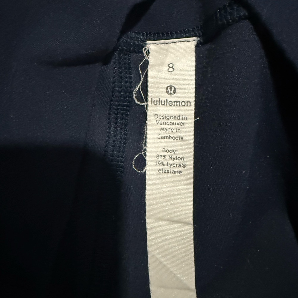 lululemon athletica Navy Blue Align Leggings 28” inseam - Picture 3 of 3